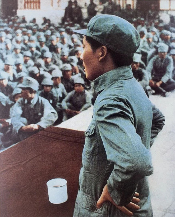 毛主席：请他们滚蛋！