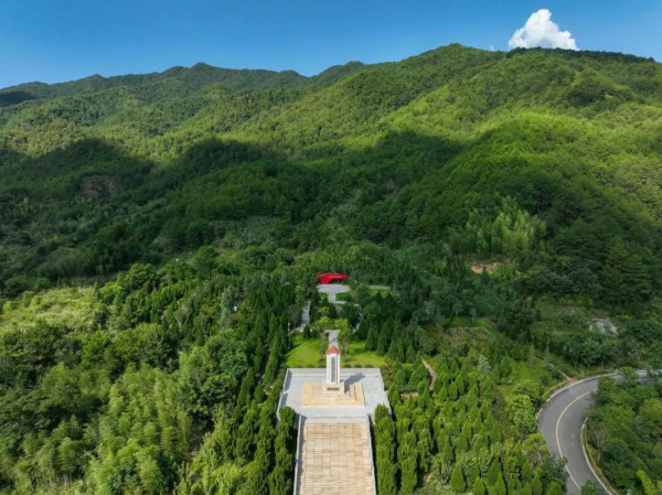 习近平:对红军和老区苏区的感情一直都在我心里