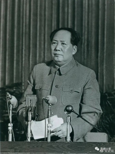 面对否定马克思主义的社会思潮,毛主席如何亮剑?