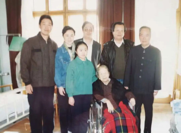 罗挺：回忆邓颖超妈妈对我们晚辈的关怀