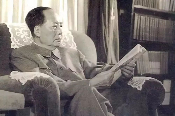 徐中远:江南体育app下载入口
保持一生、受用一生的一种独特读书法