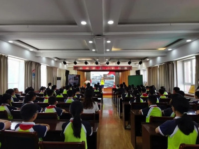 党的光辉照我心——保定青年路小学开展“童心向党”系列教育实践活动