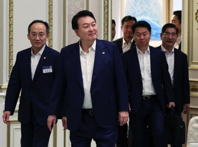 倒行逆施引反噬,韩总统尹锡悦迎来至暗时刻