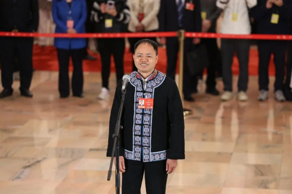 她带着乡亲们，把穷山沟干成了4A景区！