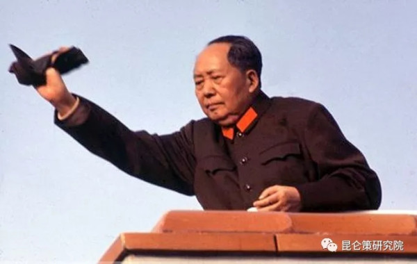如柳:一位女记者对毛主席认识的自述