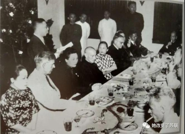 “中华香蕉民国”：国统区沦为美国殖民地后奇事几则