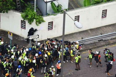 为什么西方怕中国崛起?瑞士教授给出八点见解