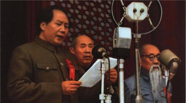 梁柱:维护人民共和国的历史尊严