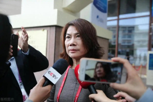 这件事透着蹊跷和诡异，绝不简单！我说四点看法！