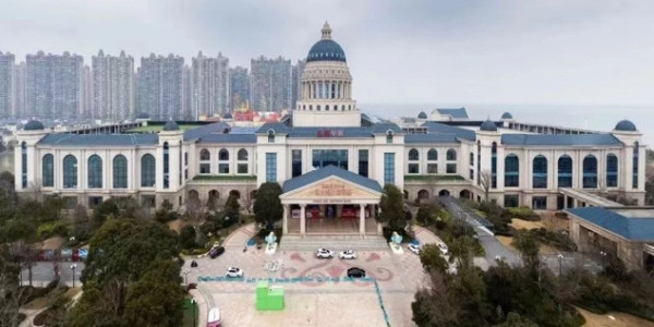 陈先义：丑楼之五：“白宫”大楼