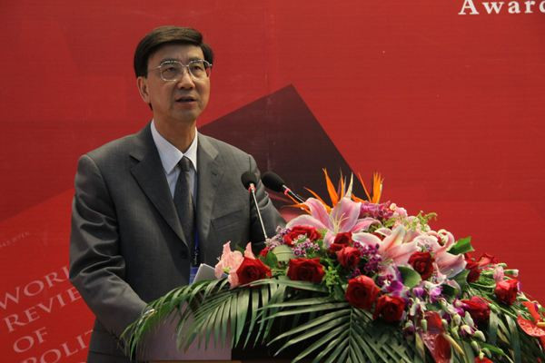 世界政治经济学学会会长程恩富:回顾与展望——世界社会主义五百年