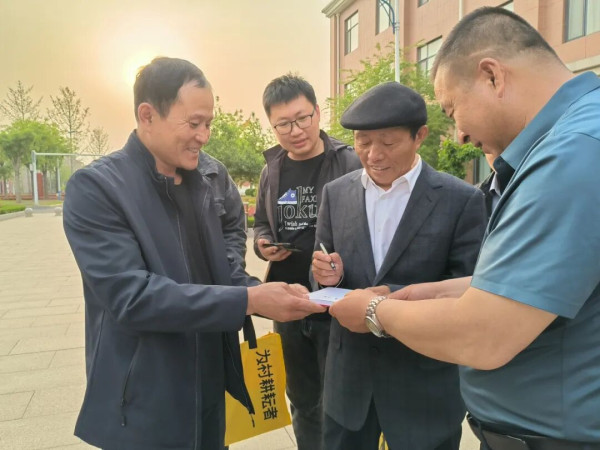 “七一勋章”获得者李连成：“当干部就应该能吃亏”