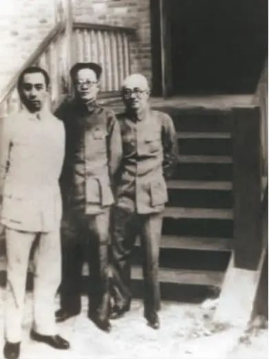1937年周恩来与蒋介石的交锋