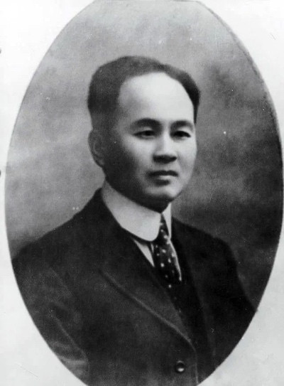 毛主席是什么时候接触“实事求是”四个字的?