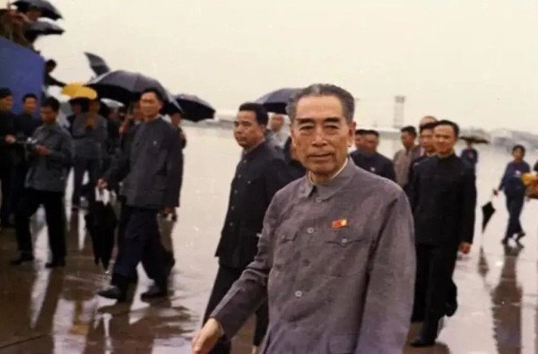原大使回忆:乔治·蓬皮杜总统访华,中法两国领导人带病会晤