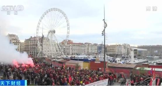 大罢工!150万人上街抗议!法国交通瘫痪