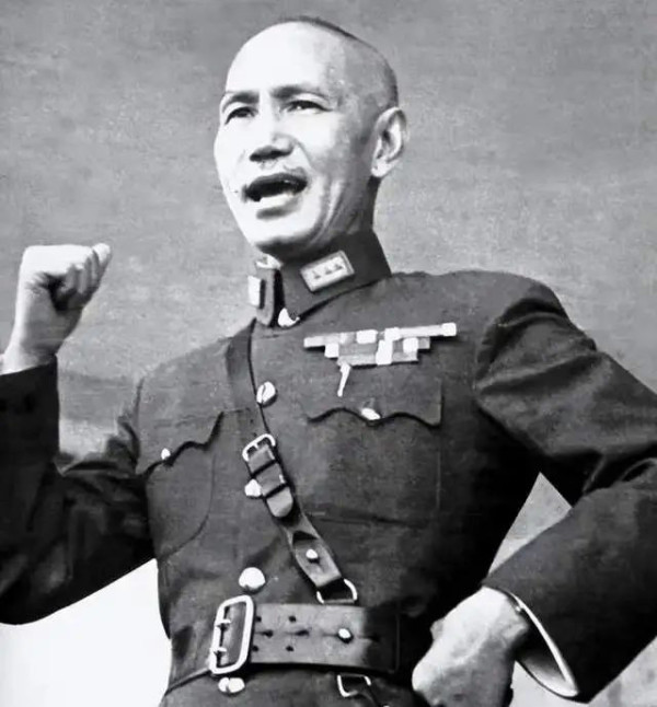 二战时驻华美军是如何“吃垮”中国的？