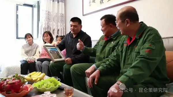 陈先义:民营企业就是要像瑞兆激光那样把工人群众高高举起