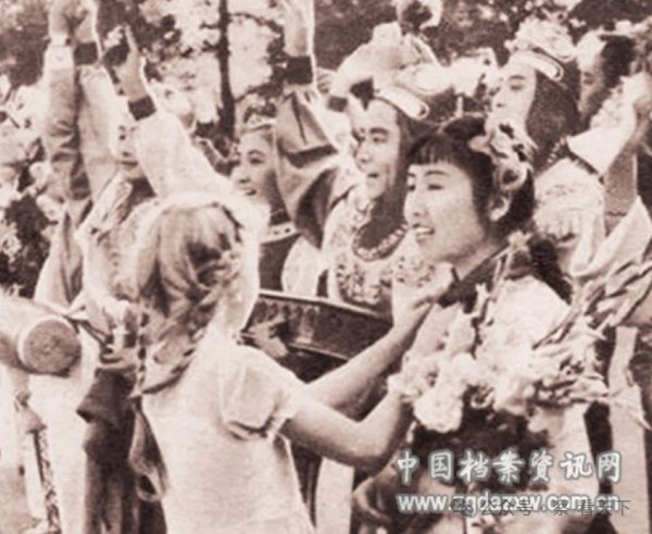 姬鹏飞：出使民主德国纪事