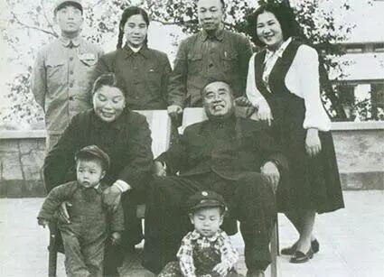 朱德：“人家说我老，我还不甘心”