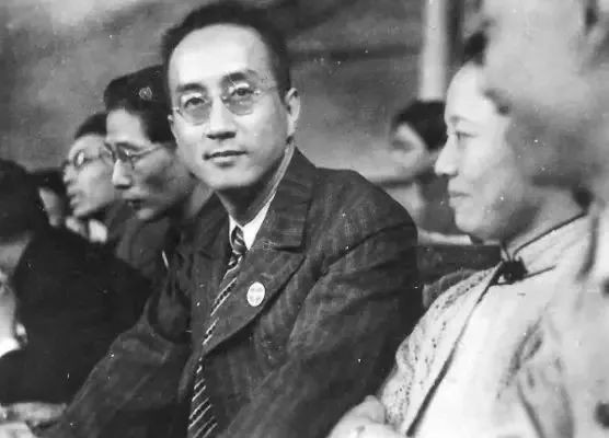 邹韬奋——以笔为枪的人民战士