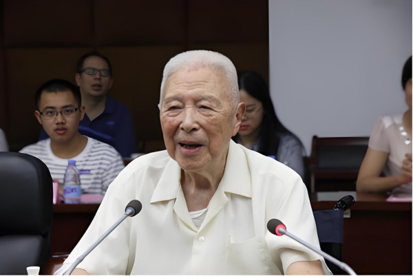 余云辉：追忆恩师陈征教授