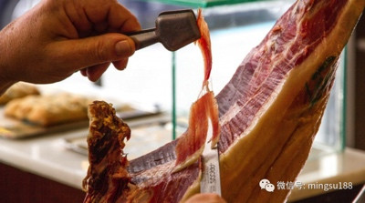 粮食成了武器,亚非地区面临饥荒的人比不上欧洲的猪