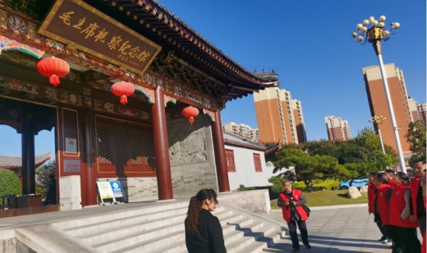 “重走毛主席视察之路”调研采风活动在河南举办