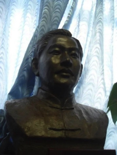 寻找“潜伏”的父亲,“再见”已近一甲子……