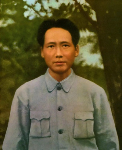 逆境中的毛泽东从不躺平