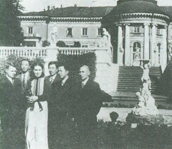 周恩来与刘亚楼
