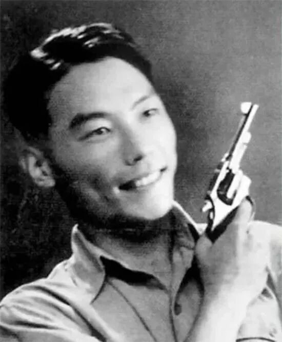 毛主席亲自策划的一次“大泄密”
