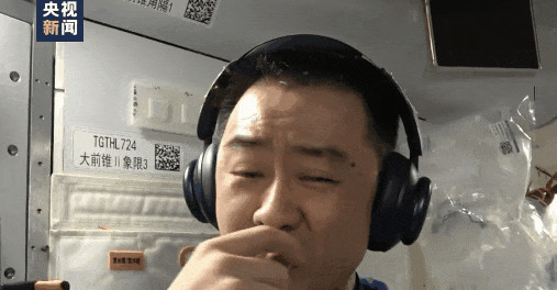 太空里的“厨房辩论”