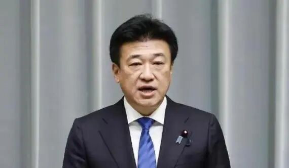 一边是九万亿日元军费，一边自诩“和平国家”，日本莫再欺世盗名！
