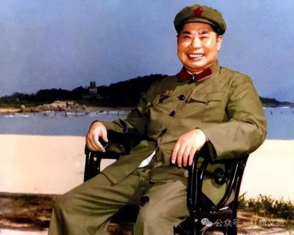 杨得志上将:“那是让人民群众先富起来,不是让你们这些干部子弟!”