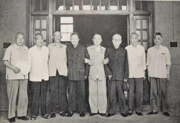 在政协专治文史:特赦战犯们的“革命工作”