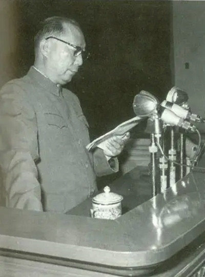 宗河:66前年的今天,我们的前人从来没有做过的极其光荣伟大的事业开启了!