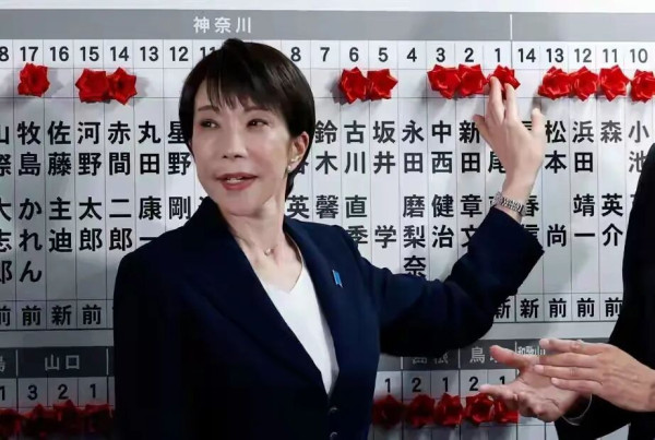 对死硬的反华分子，我们应该上点强度
