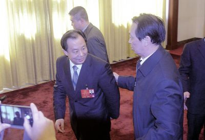 马玲:从一个政治新星“被打脸”说开来