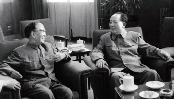 郭沫若从未写过“毛主席赛过我亲爷爷”