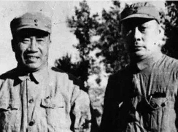 “休怪我陈毅无礼！”陈毅接过驳壳枪“叭”的一声