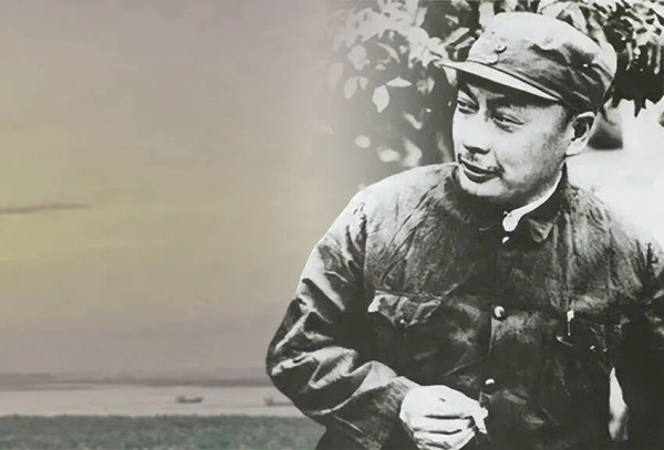 陈毅吟诗微山湖