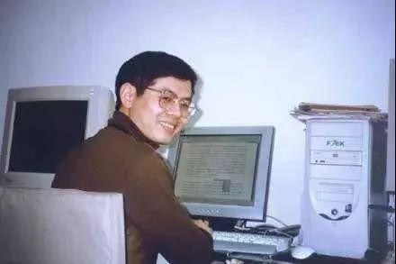 胡伟武：从“出生”就在被质疑，龙芯这20年是怎么走过来的？