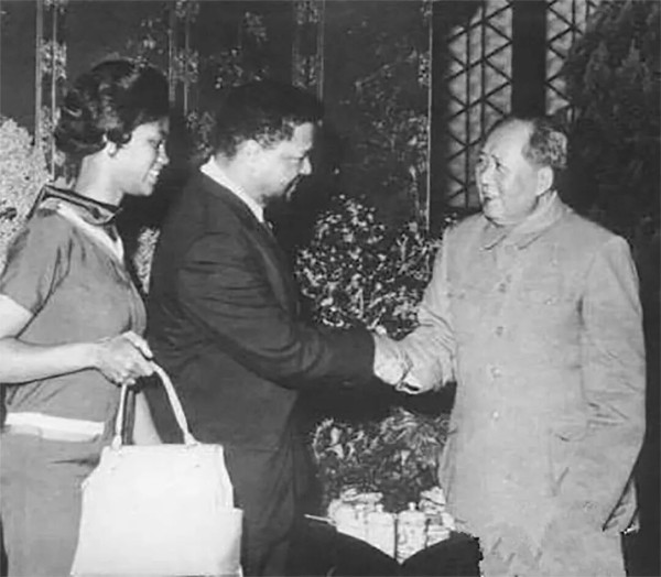 毛主席为何被称为“最可能为黑人说话的一位世界领袖”？