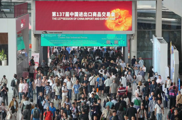 美国的百年优势，百日玩完！