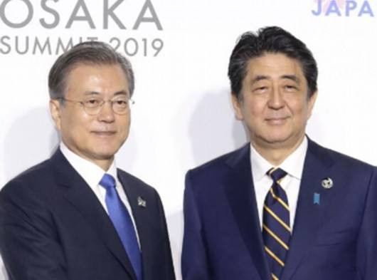 文在寅缺席日本天皇即位仪式并非外交”降格”