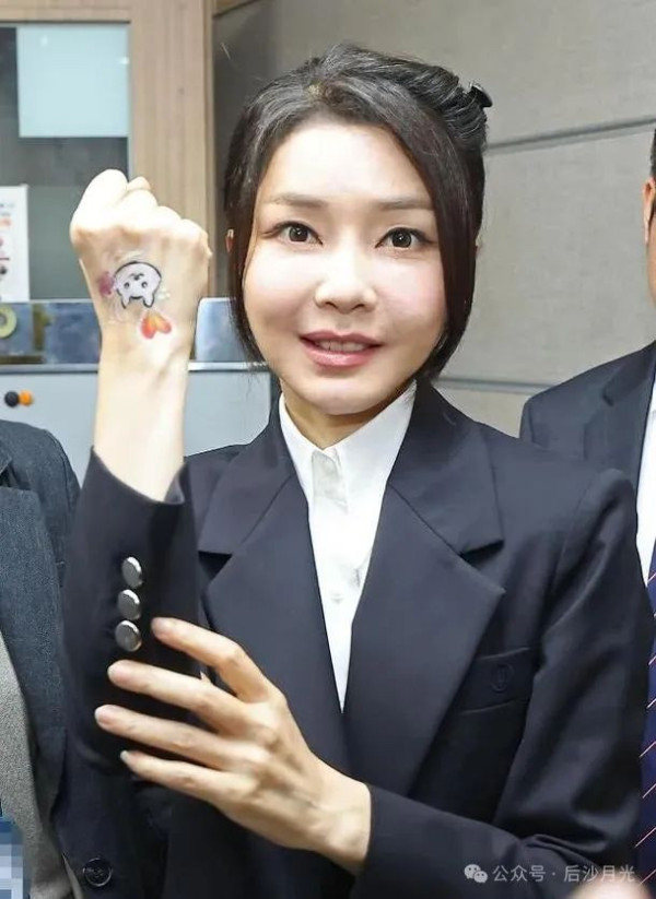 尹锡悦完蛋了！夫妻双双把牢坐