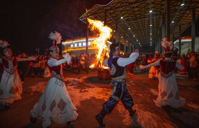 我去了外媒口中所谓的中国“最黑暗”的地方,真的“大开眼界”!