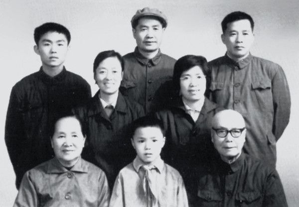 “你的父亲/儿子是自己人”,隐蔽战线父子,送出淮海战役情报
