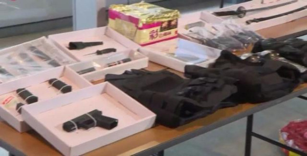 港警破获歹毒计划后，一哥再上“前线”